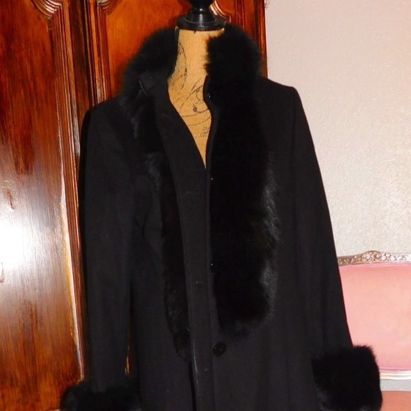 KATHERINE KELLY Cashmere & Real Blue Fox Fur